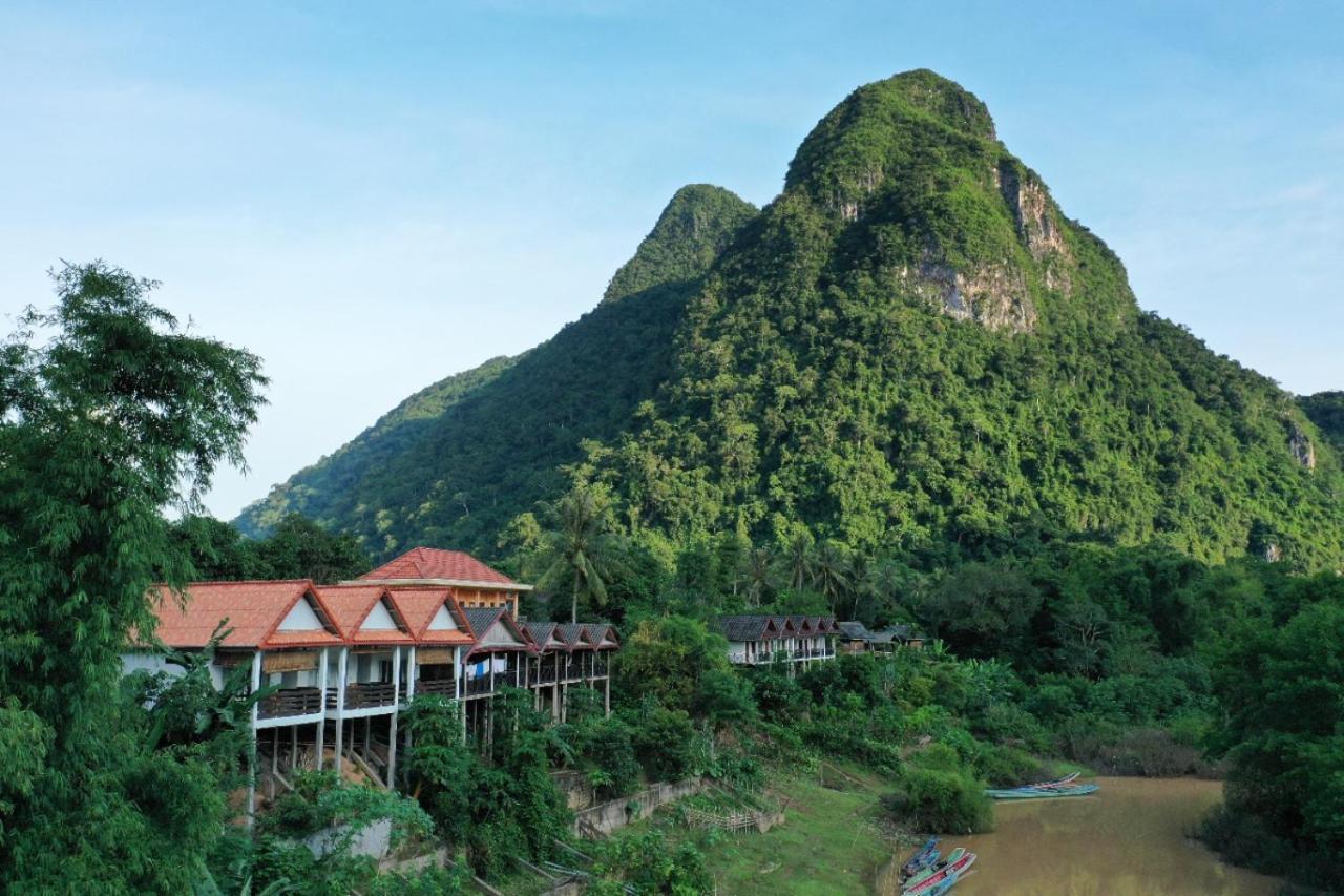 Pdv Guesthouse Muang Ngoi Eksteriør bilde