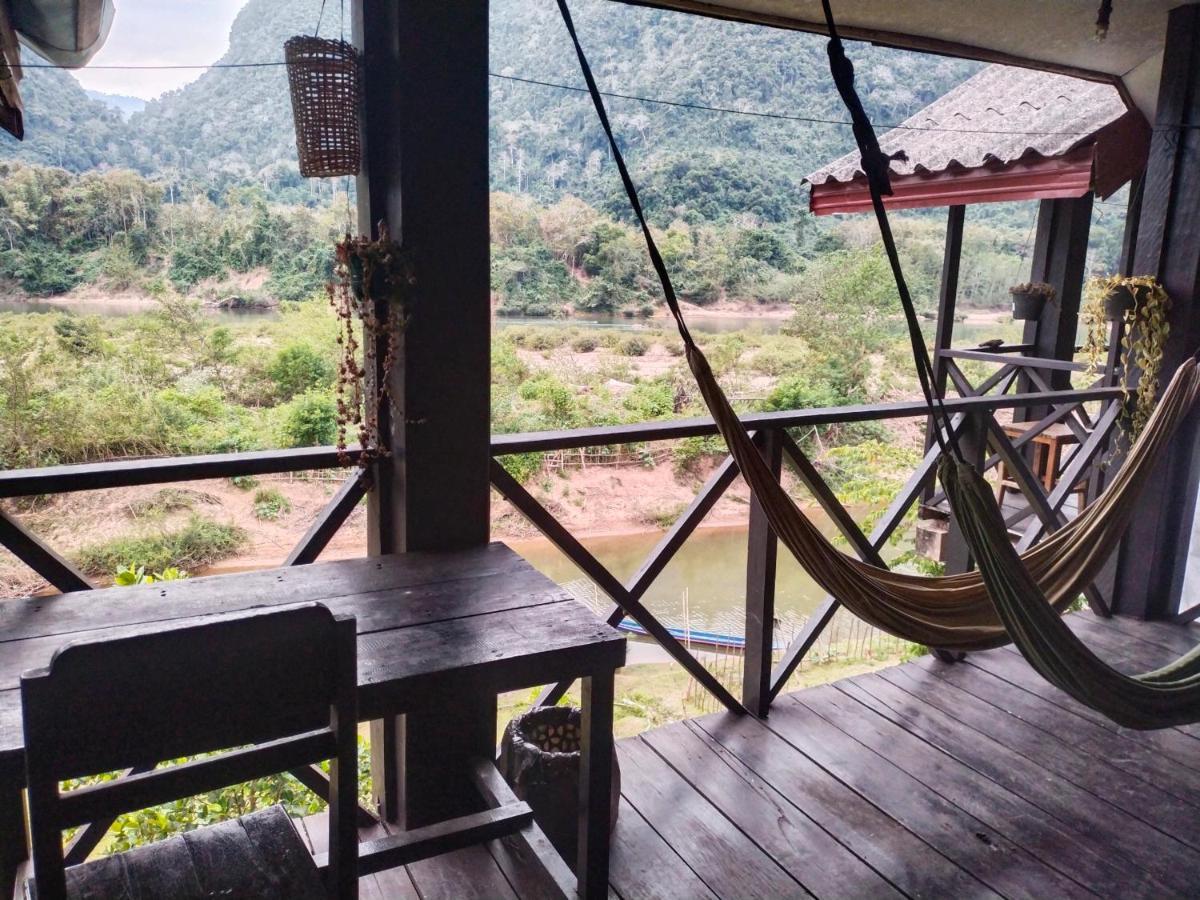Pdv Guesthouse Muang Ngoi Eksteriør bilde
