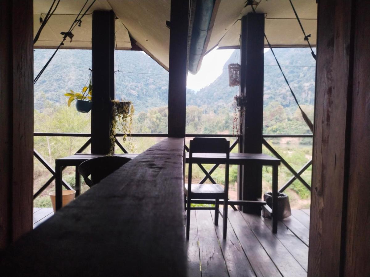 Pdv Guesthouse Muang Ngoi Eksteriør bilde
