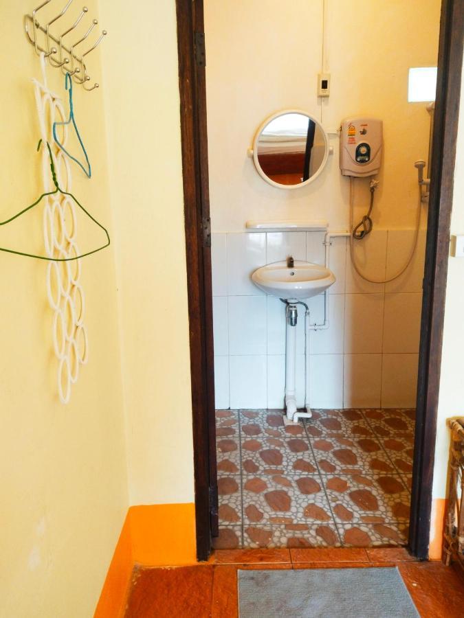 Pdv Guesthouse Muang Ngoi Eksteriør bilde